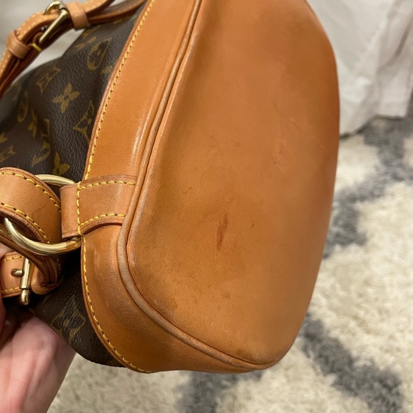 Louis Vuitton Montsouris MM authentic - Picture 6 of 16